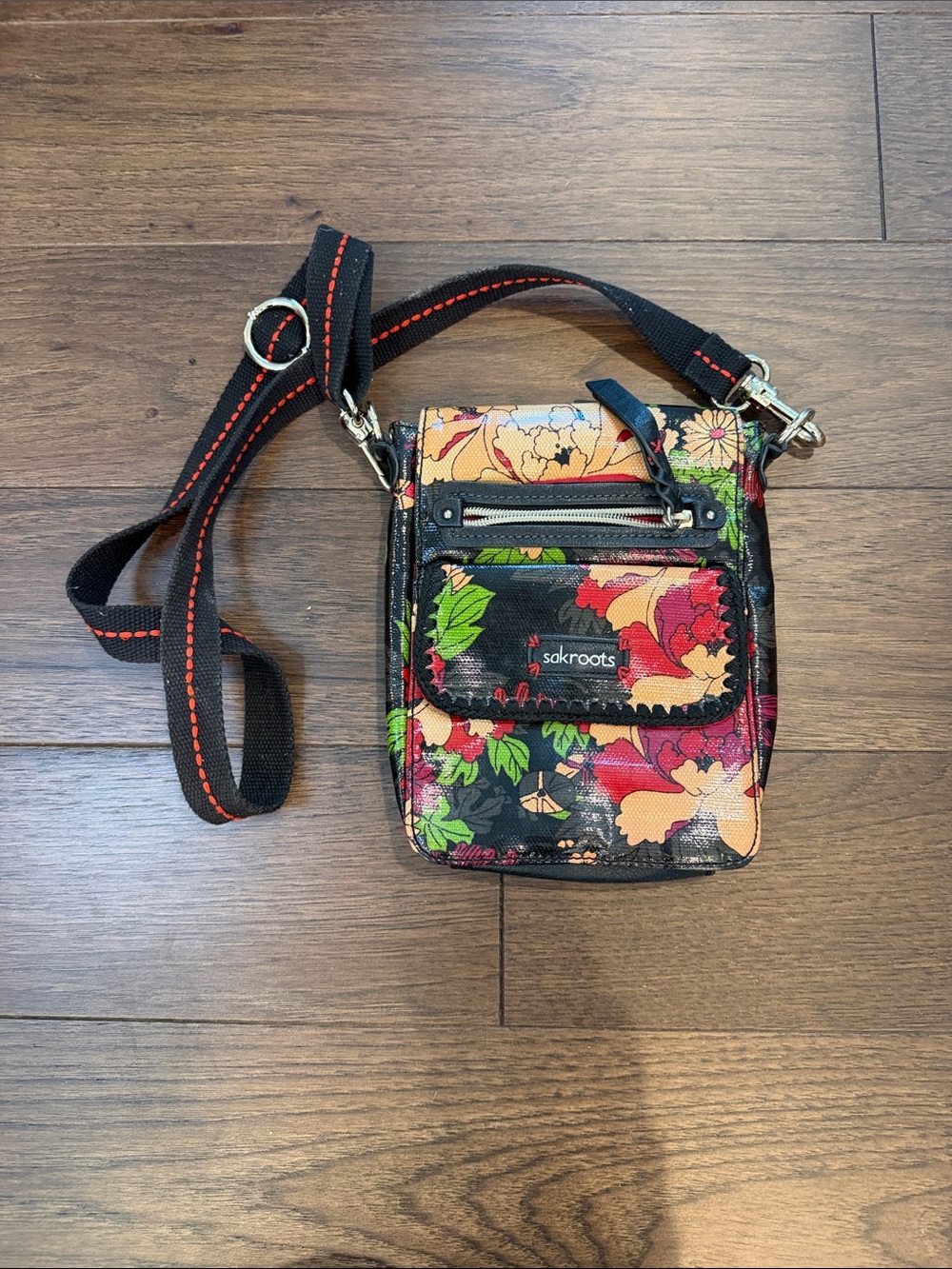 sakroots Peace Crossbody Bag - C50-004